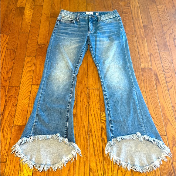 Miss Me Denim - Miss Me Crop Flare Distressed Jeans with Flared Frayed Hems size 28